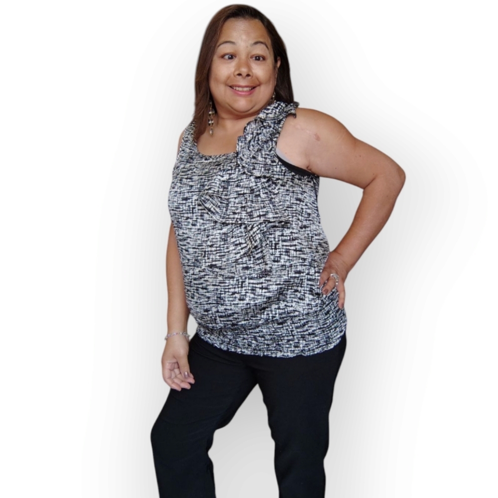 YDE STUDIO WOMENS SMALL GREY SHIRT WITH RUFFLES
